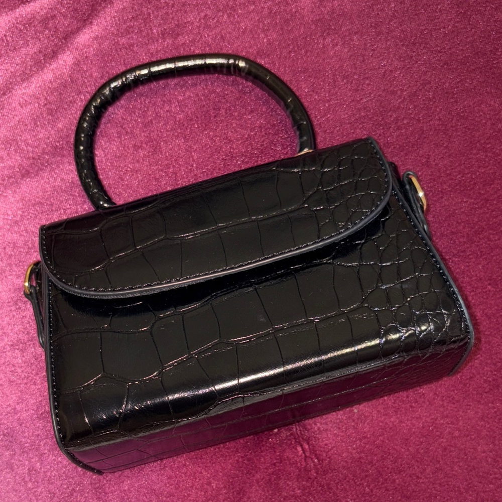 Elegant Black Crocodile-Embossed Handbag